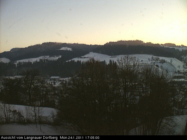 Webcam-Bild: Aussicht vom Dorfberg in Langnau 20110124-170500