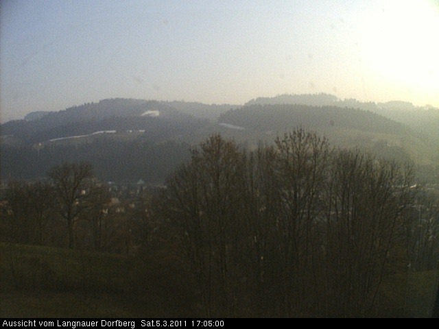 Webcam-Bild: Aussicht vom Dorfberg in Langnau 20110305-170500
