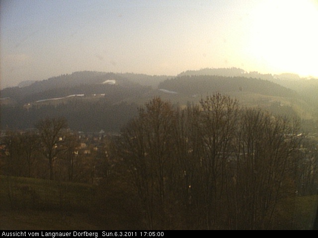 Webcam-Bild: Aussicht vom Dorfberg in Langnau 20110306-170500