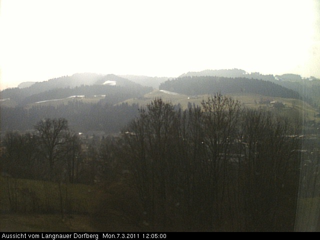 Webcam-Bild: Aussicht vom Dorfberg in Langnau 20110307-120500