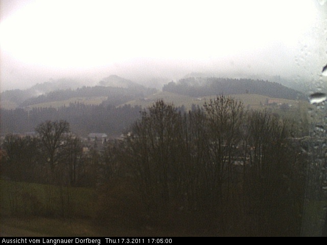 Webcam-Bild: Aussicht vom Dorfberg in Langnau 20110317-170500