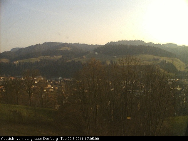 Webcam-Bild: Aussicht vom Dorfberg in Langnau 20110322-170500