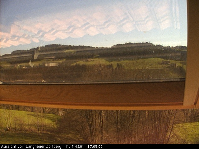 Webcam-Bild: Aussicht vom Dorfberg in Langnau 20110407-170500