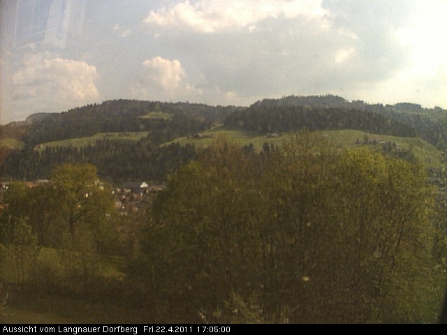 Webcam-Bild: Aussicht vom Dorfberg in Langnau 20110422-170500