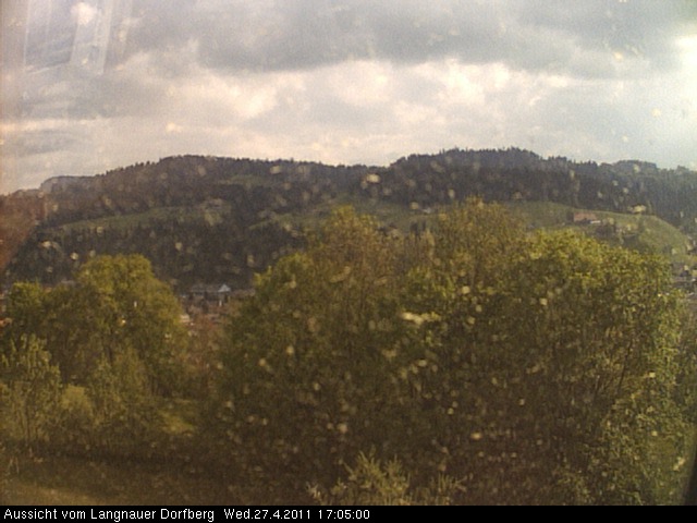 Webcam-Bild: Aussicht vom Dorfberg in Langnau 20110427-170500