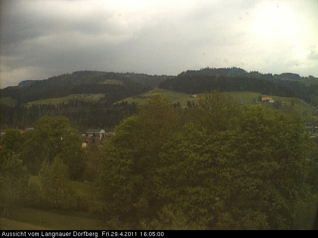 Webcam-Bild: Aussicht vom Dorfberg in Langnau 20110429-160500