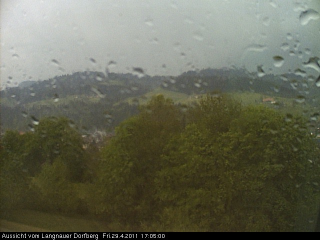 Webcam-Bild: Aussicht vom Dorfberg in Langnau 20110429-170500