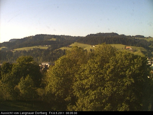 Webcam-Bild: Aussicht vom Dorfberg in Langnau 20110506-080500