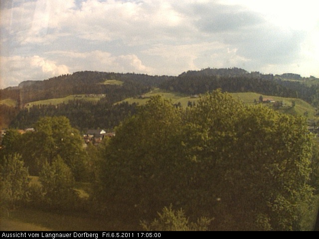 Webcam-Bild: Aussicht vom Dorfberg in Langnau 20110506-170500