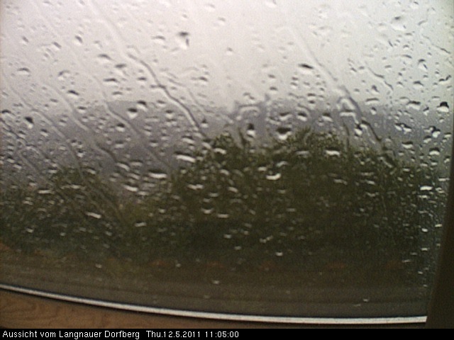 Webcam-Bild: Aussicht vom Dorfberg in Langnau 20110512-110500