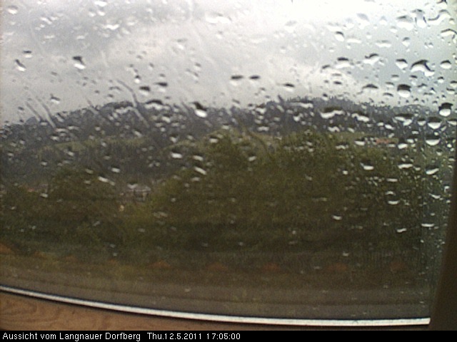 Webcam-Bild: Aussicht vom Dorfberg in Langnau 20110512-170500