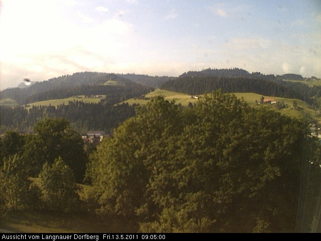 Webcam-Bild: Aussicht vom Dorfberg in Langnau 20110513-090500