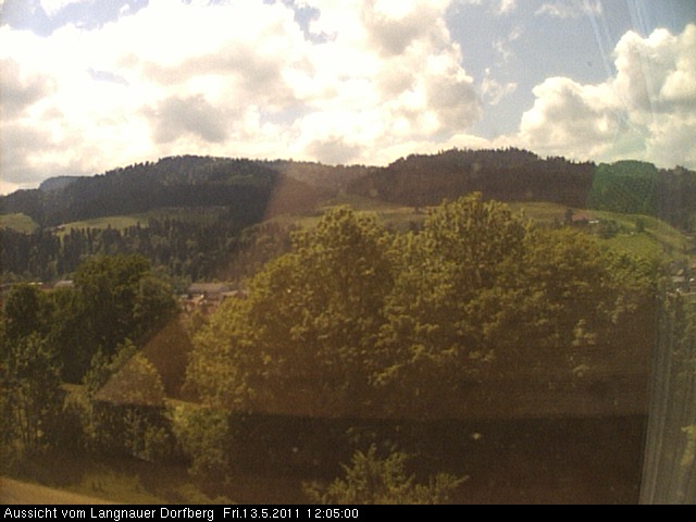 Webcam-Bild: Aussicht vom Dorfberg in Langnau 20110513-120500