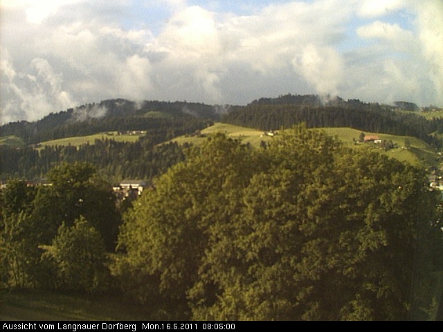 Webcam-Bild: Aussicht vom Dorfberg in Langnau 20110516-080500