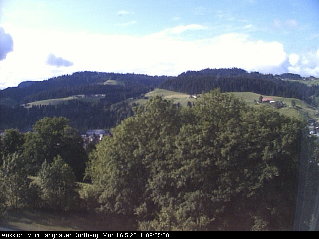 Webcam-Bild: Aussicht vom Dorfberg in Langnau 20110516-090500