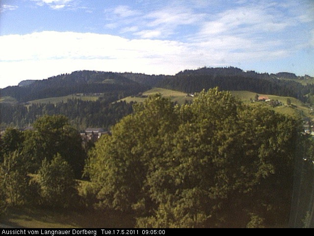 Webcam-Bild: Aussicht vom Dorfberg in Langnau 20110517-090500