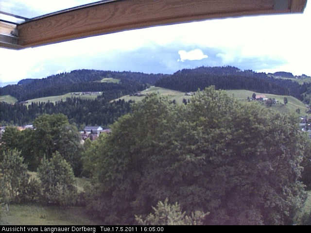Webcam-Bild: Aussicht vom Dorfberg in Langnau 20110517-160500