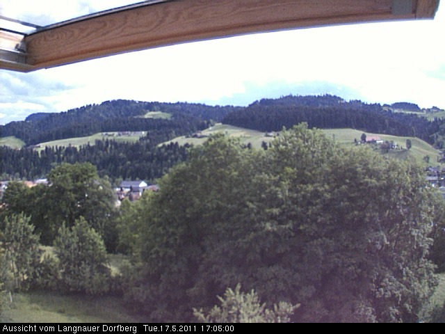 Webcam-Bild: Aussicht vom Dorfberg in Langnau 20110517-170500