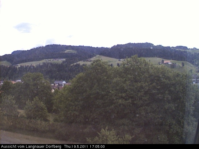 Webcam-Bild: Aussicht vom Dorfberg in Langnau 20110519-170500
