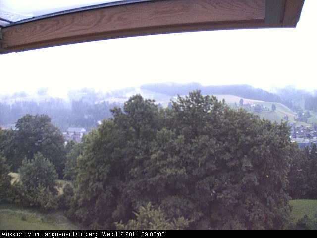 Webcam-Bild: Aussicht vom Dorfberg in Langnau 20110601-090500