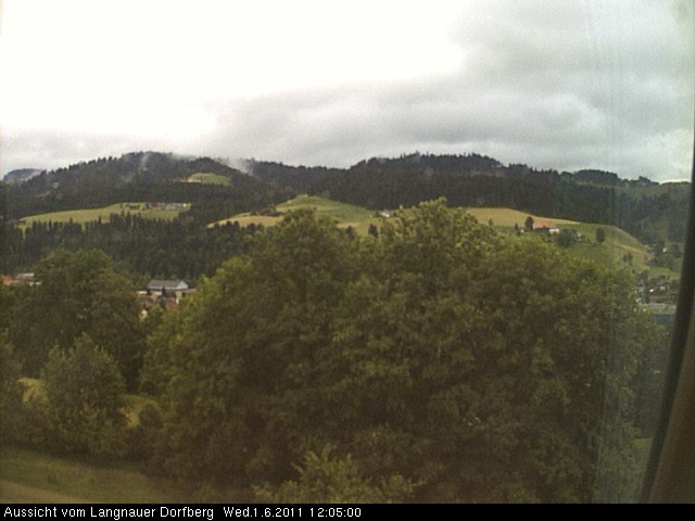 Webcam-Bild: Aussicht vom Dorfberg in Langnau 20110601-120500