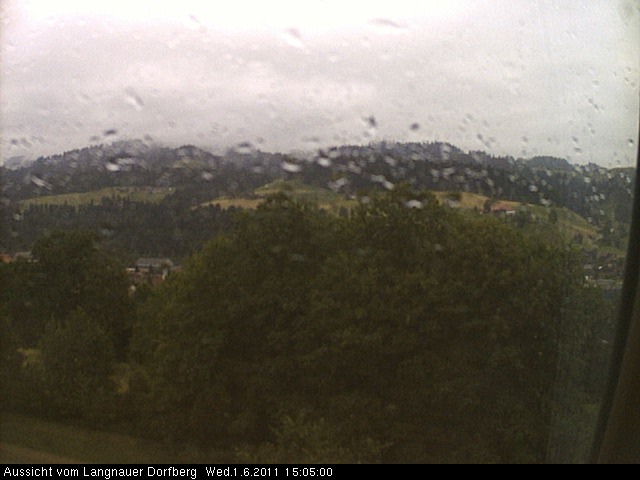 Webcam-Bild: Aussicht vom Dorfberg in Langnau 20110601-150500