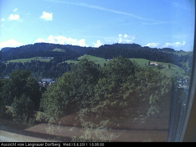 Webcam-Bild: Aussicht vom Dorfberg in Langnau 20110615-100500