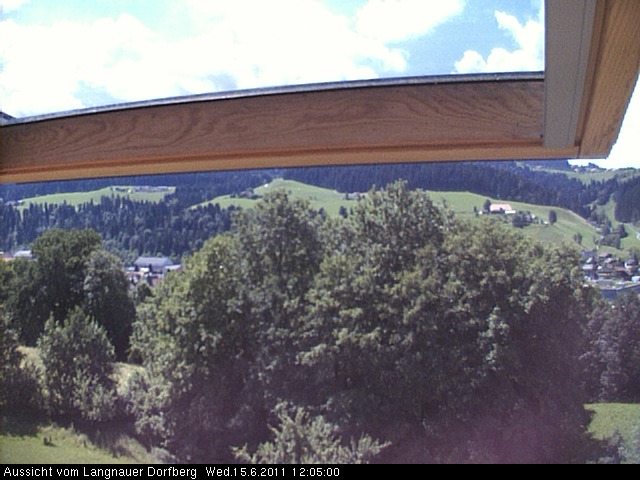 Webcam-Bild: Aussicht vom Dorfberg in Langnau 20110615-120500