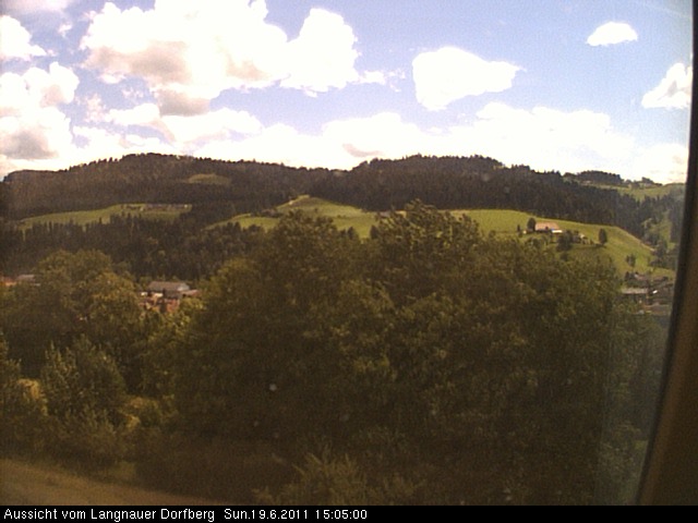 Webcam-Bild: Aussicht vom Dorfberg in Langnau 20110619-150500