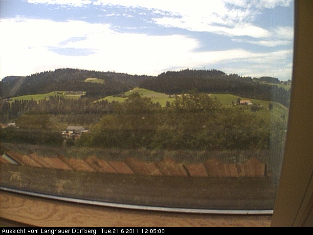 Webcam-Bild: Aussicht vom Dorfberg in Langnau 20110621-120500