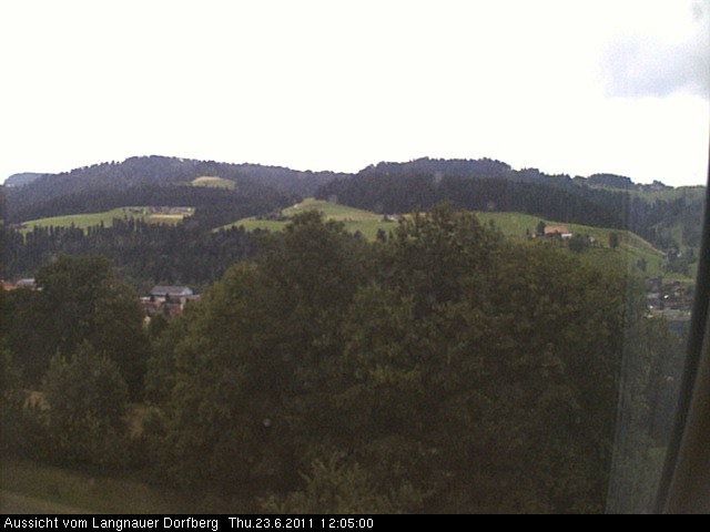 Webcam-Bild: Aussicht vom Dorfberg in Langnau 20110623-120500