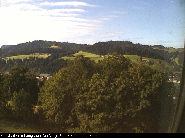 Webcam-Bild: Aussicht vom Dorfberg in Langnau 20110625-090500