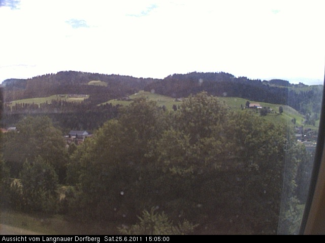 Webcam-Bild: Aussicht vom Dorfberg in Langnau 20110625-150500