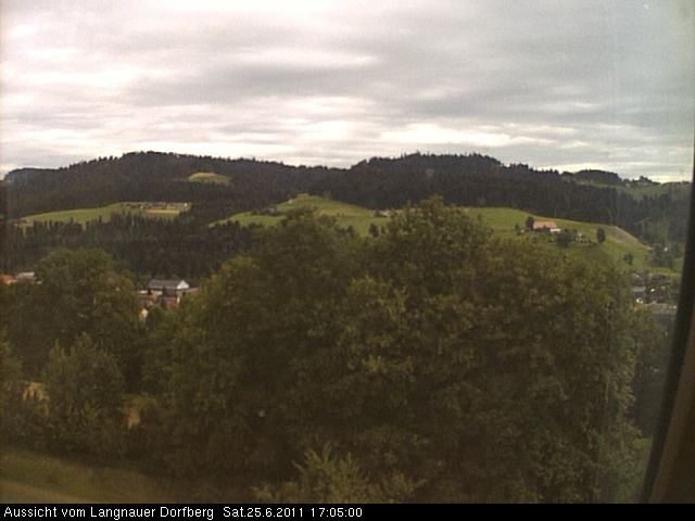 Webcam-Bild: Aussicht vom Dorfberg in Langnau 20110625-170500