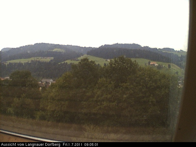 Webcam-Bild: Aussicht vom Dorfberg in Langnau 20110701-090501