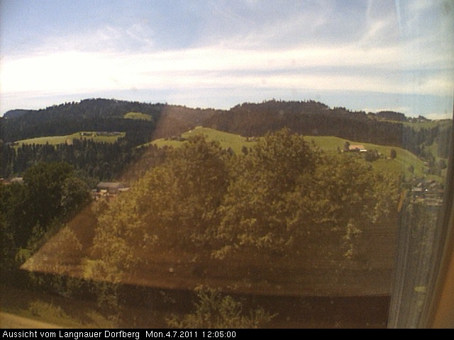 Webcam-Bild: Aussicht vom Dorfberg in Langnau 20110704-120500