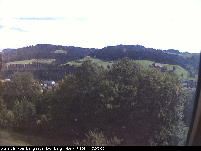 Webcam-Bild: Aussicht vom Dorfberg in Langnau 20110704-170500