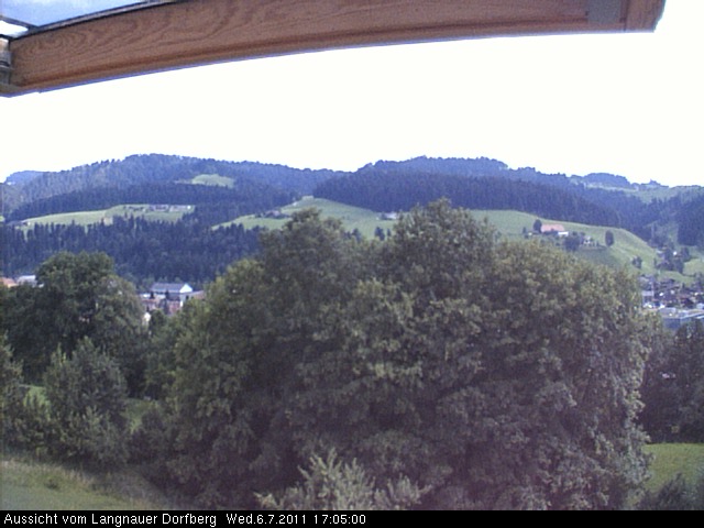 Webcam-Bild: Aussicht vom Dorfberg in Langnau 20110706-170500