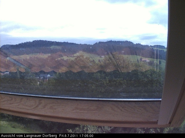 Webcam-Bild: Aussicht vom Dorfberg in Langnau 20110708-170500