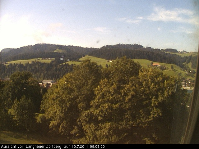 Webcam-Bild: Aussicht vom Dorfberg in Langnau 20110710-090500