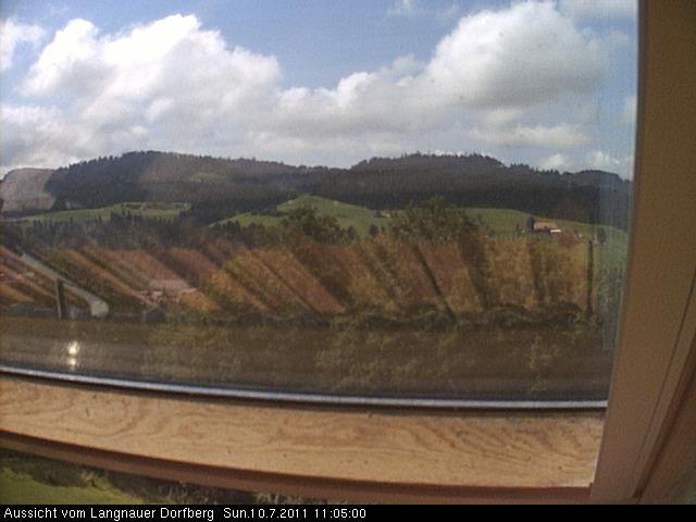 Webcam-Bild: Aussicht vom Dorfberg in Langnau 20110710-110500