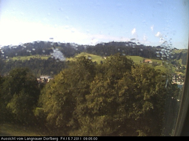 Webcam-Bild: Aussicht vom Dorfberg in Langnau 20110715-090500