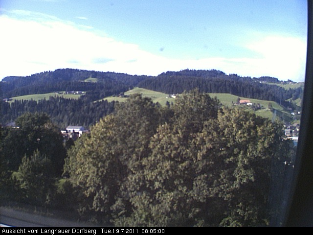 Webcam-Bild: Aussicht vom Dorfberg in Langnau 20110719-080500