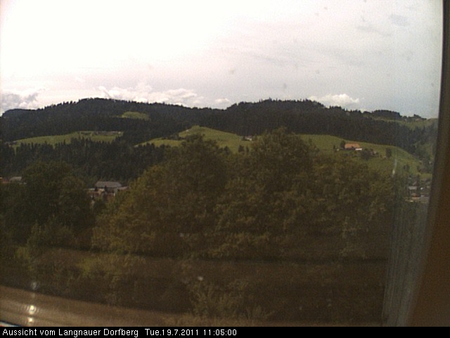 Webcam-Bild: Aussicht vom Dorfberg in Langnau 20110719-110500