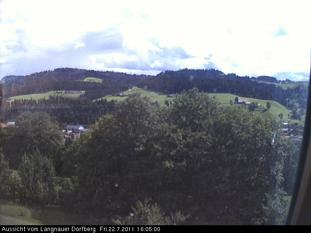 Webcam-Bild: Aussicht vom Dorfberg in Langnau 20110722-160500