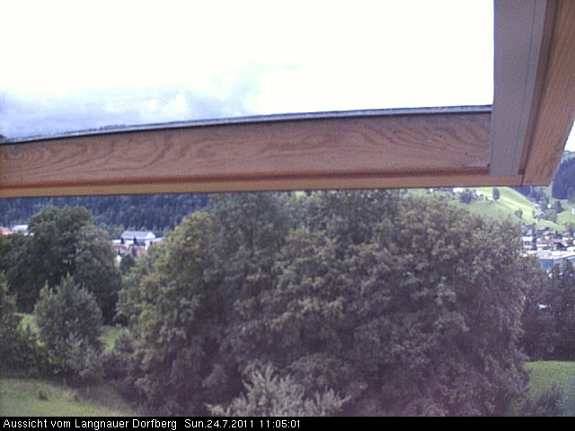 Webcam-Bild: Aussicht vom Dorfberg in Langnau 20110724-110501