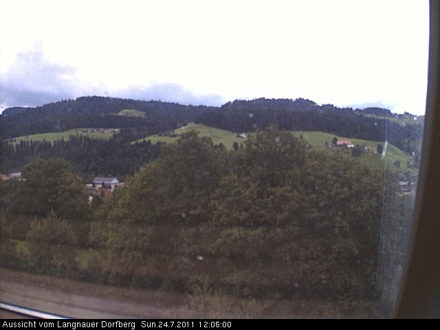 Webcam-Bild: Aussicht vom Dorfberg in Langnau 20110724-120500