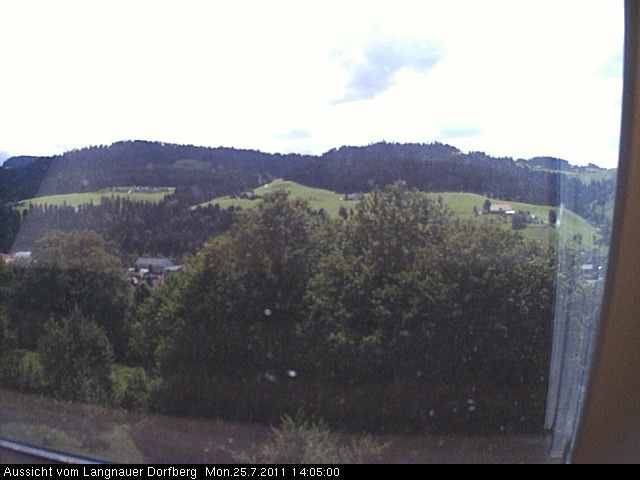 Webcam-Bild: Aussicht vom Dorfberg in Langnau 20110725-140500