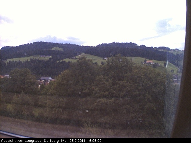 Webcam-Bild: Aussicht vom Dorfberg in Langnau 20110725-160500