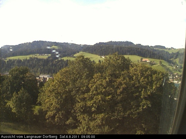 Webcam-Bild: Aussicht vom Dorfberg in Langnau 20110806-090500